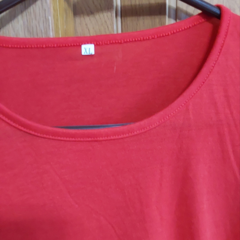 Red tunic - Picture 2 of 2